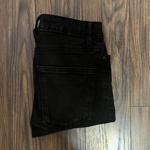 All black jeans from zara